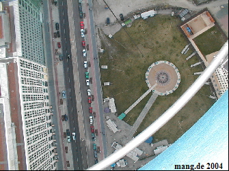 Berlin 2004 - der Blick nach unten zum Startplatz!